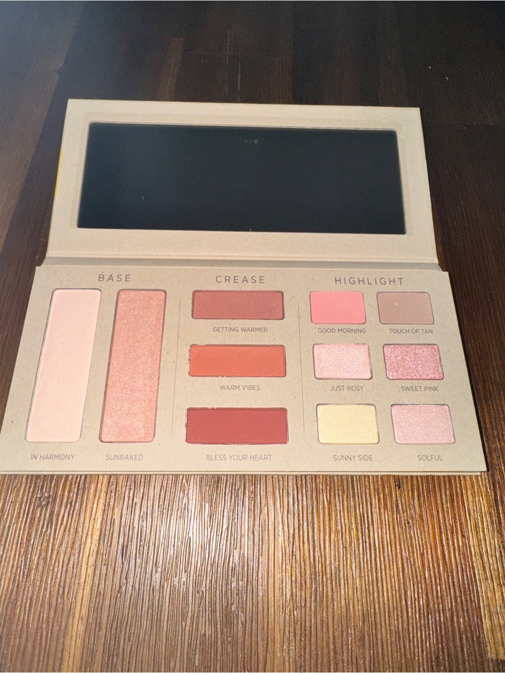 NEW Sei Bella A Little Bit of Sunshine Eyeshadow Palette 11 Shades